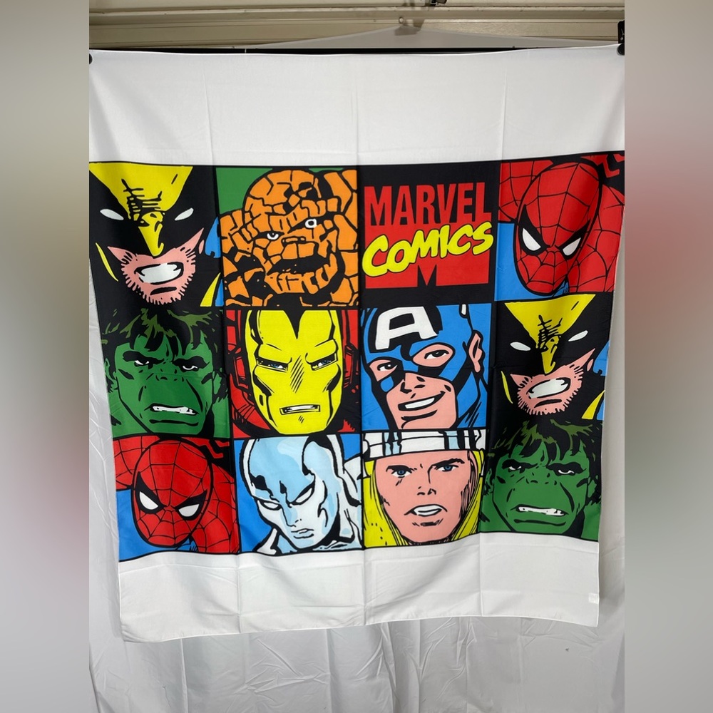Marvel Comics Super Heroes Tapestry 40”x58”